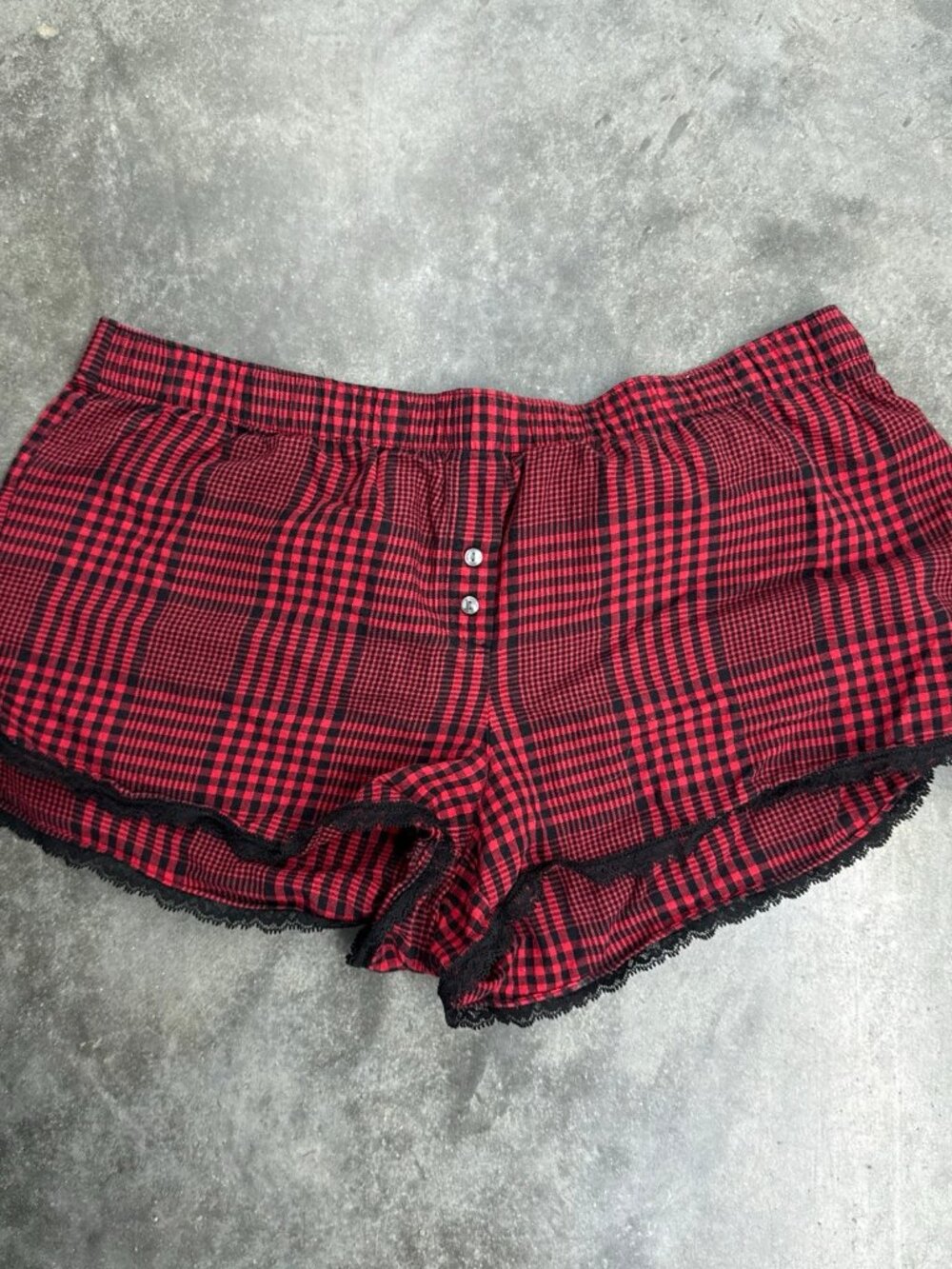 Victoria's Secret shorts red plaid lace trim button front M
